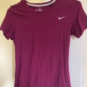 🛍2/$30 Nike T-shirt
